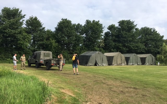 1 Regiment Army Air Corps putting up the tents