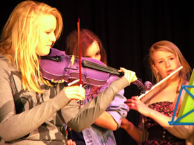 I think that's a purple light, not violin...