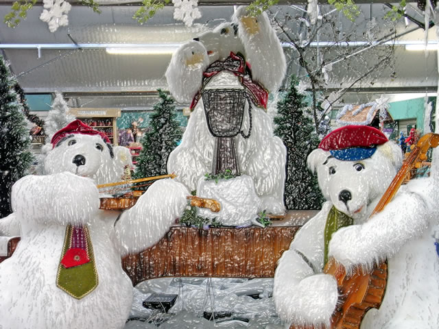 3rd Prize - Snowy Bears by Leah Macey