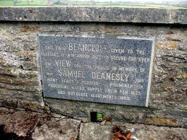 Beanclose field plaque