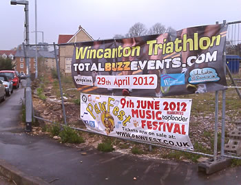 The Wincanton Triathlon banner at the bottom of the one-way system