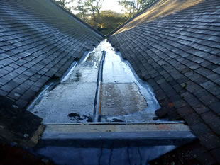 Lead missing from Templecombe church roof