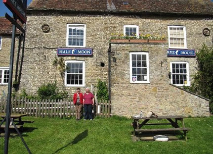 The Half Moon Inn, Horsington