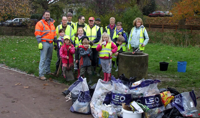 C.A.T.C.H. litter pickers after a day's work cleaning up the Cale