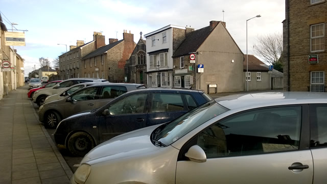 Wincanton's upper High Street parking