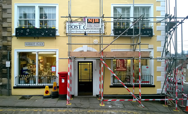Wincanton Post Office, with scaffolding