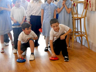 Wincanton Primary School boys try indoor kurling