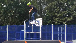 Scooter highjump