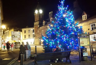 Wincanton Christmas Tree on the night of the 2015 extravaganza