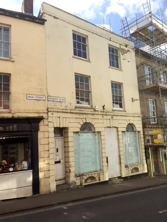 Former Boots chemist's in a state of disrepair before renovation