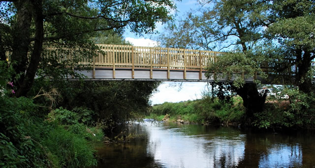 This is the kind of footbridge that will be installed in Cale Park in May