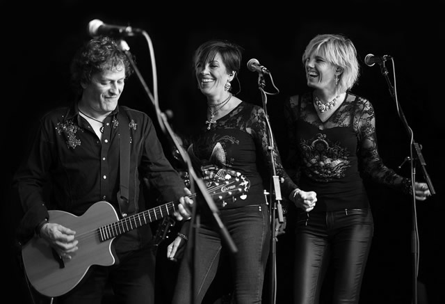 Jo Burt & Girls, copyright Brian Butcher