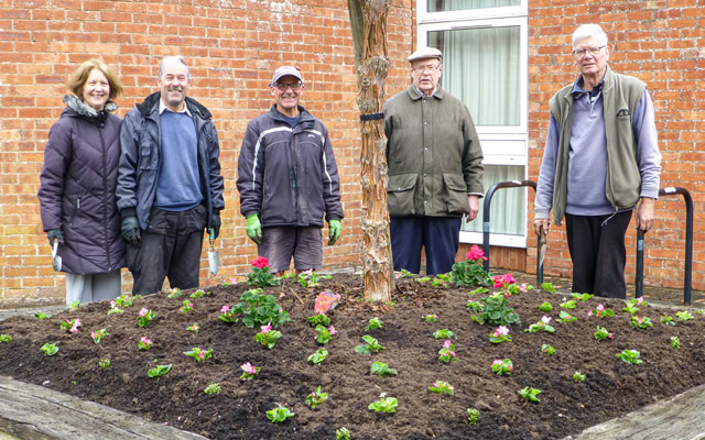 Wincanton & District Gardeners Association volunteers planting the Town's flowerbeds for Summer 2021