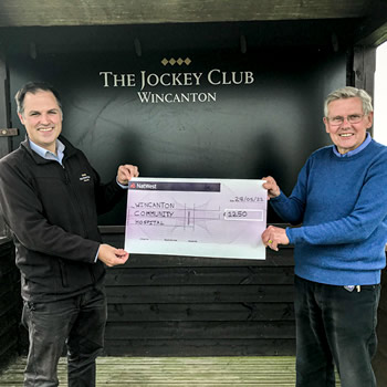 Wincanton Racecourse raises £1,250 for Community Hospital