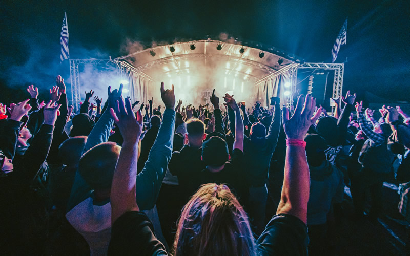 Rock n Ribs Festival 2021 at Wincanton Racecourse - main stage at night